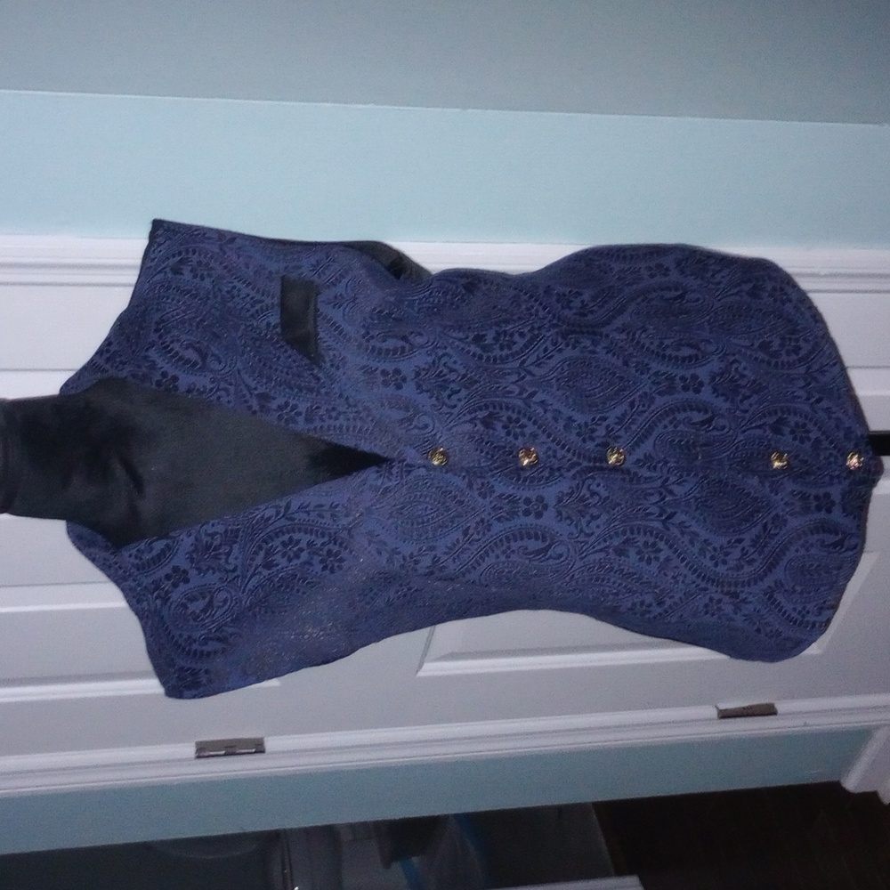 NWOT Elegant Black Buttoned Vest